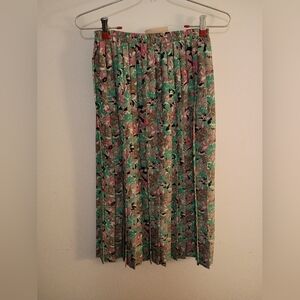 Chic Floral Maxi Skirt in Green and Pink